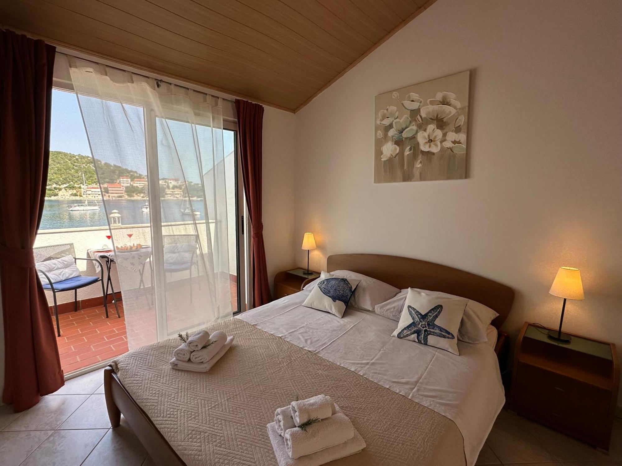 Apartments Marija Lastovo Экстерьер фото